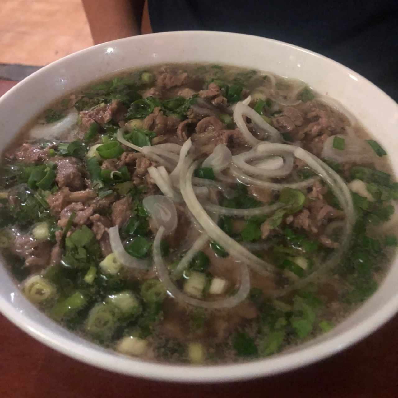 Pho Tái Sopa de res salteada con jengibre