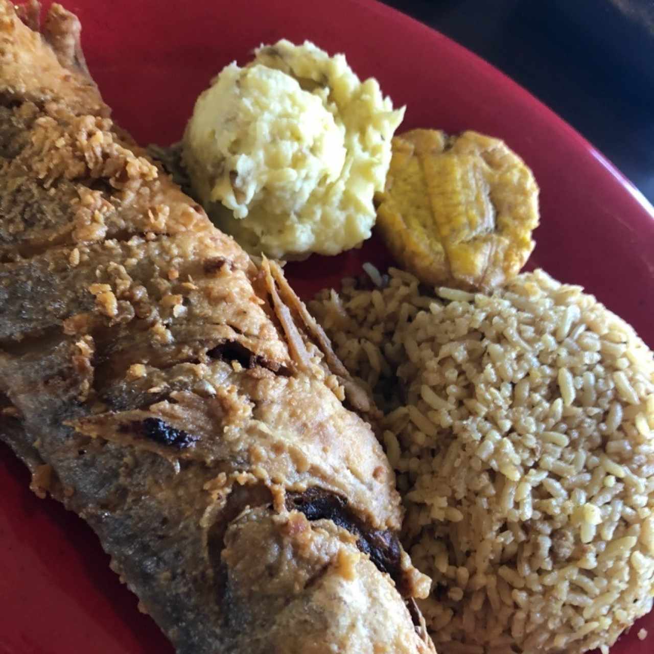 Pescado Frito Entero