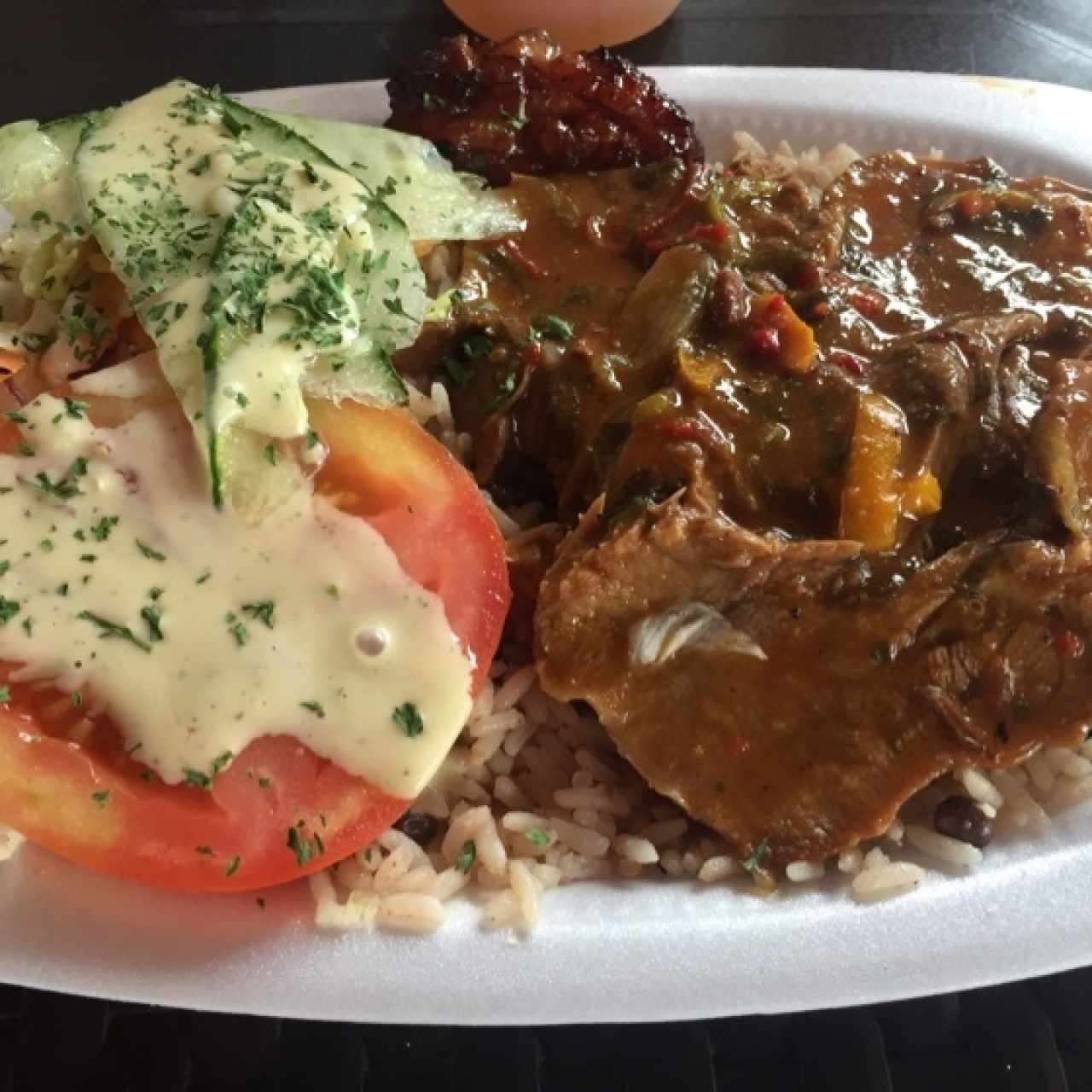 lengua en salsa caribeña