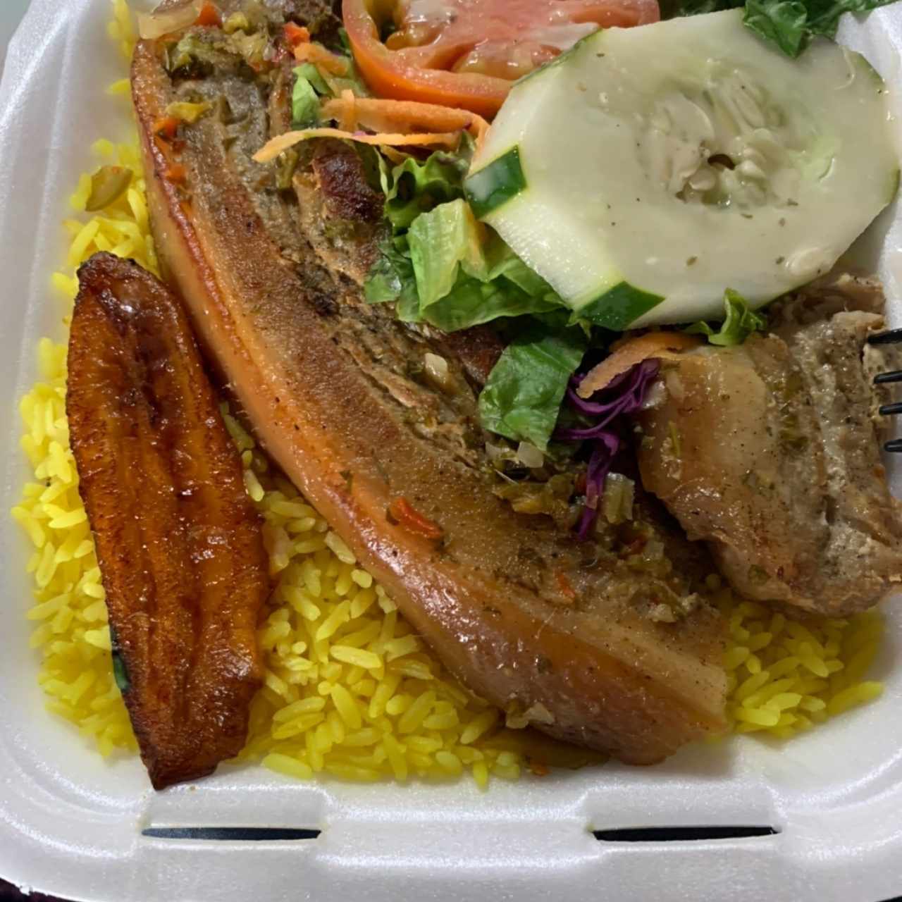 Costilla al Horno con Chimichirri con Arroz con Pimentón, Ensalada Primaveral y Plátanos