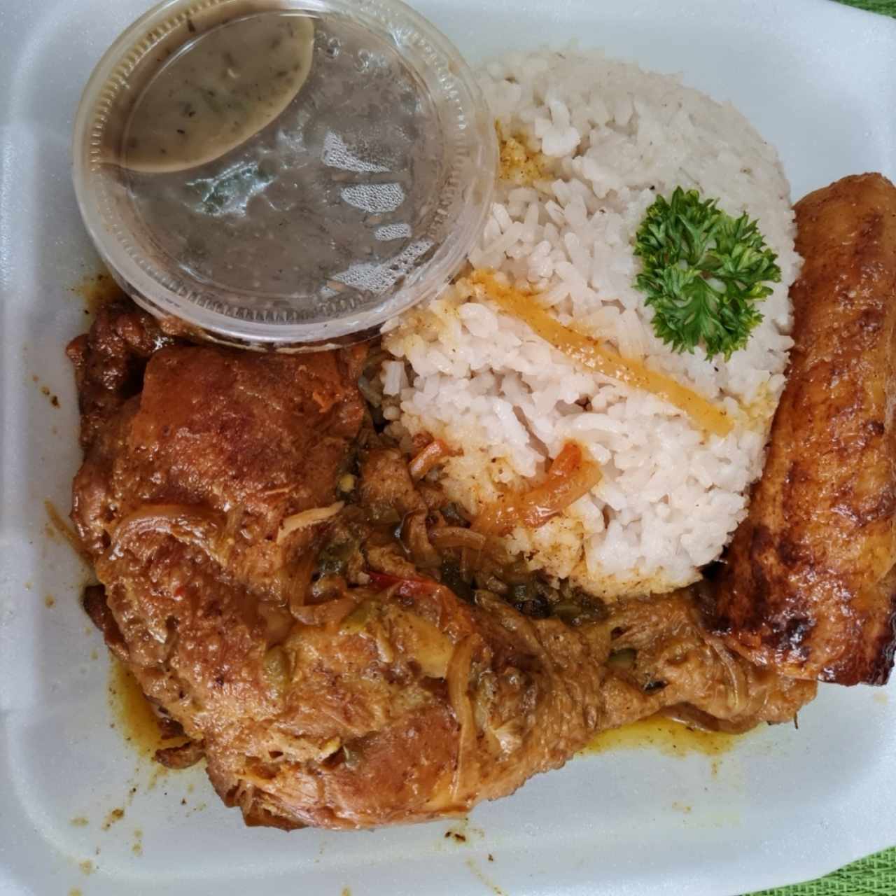 pollo en salsa costeña