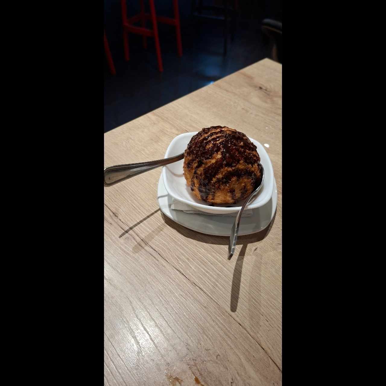 helado frito (postre)