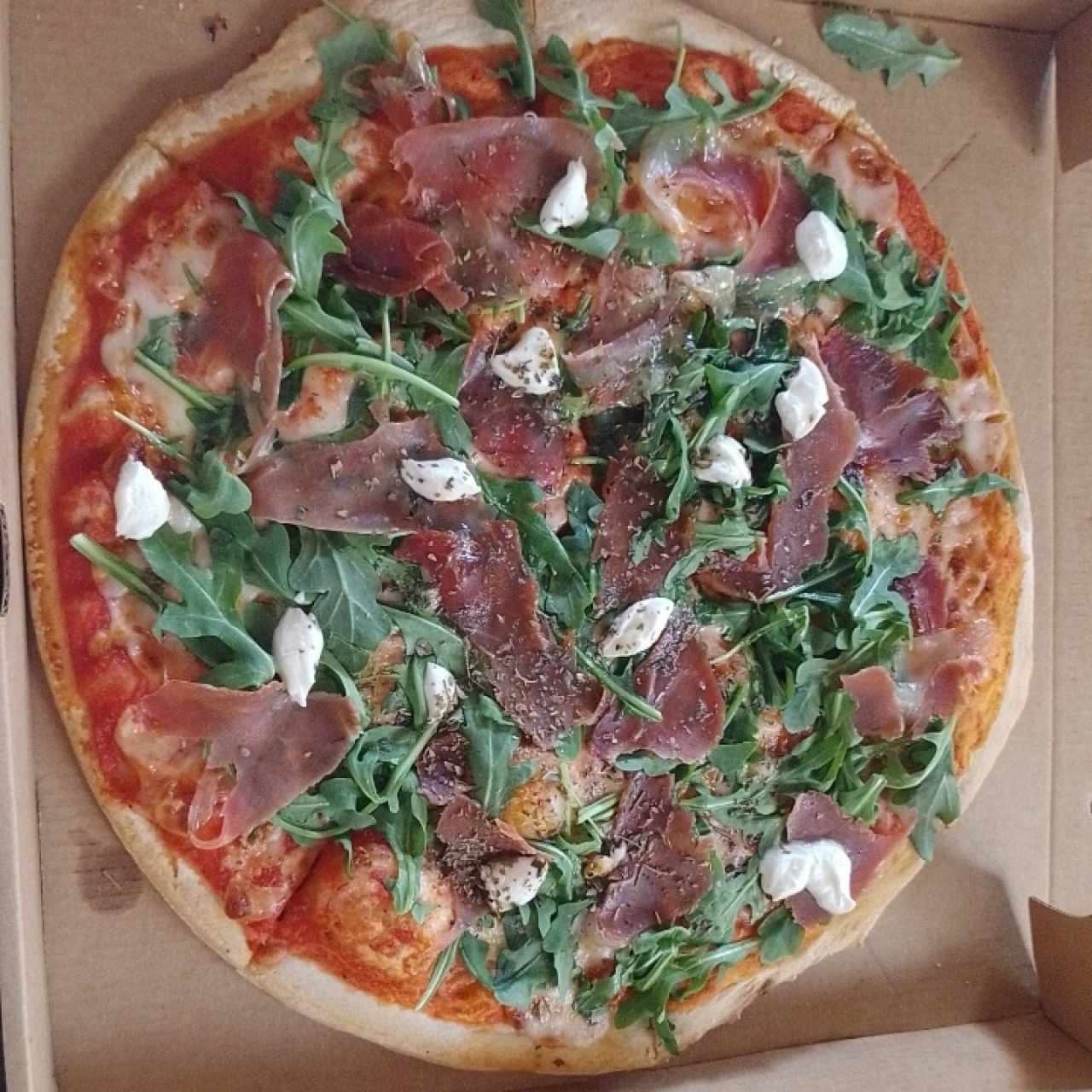 Pizza romana tamaño mediano