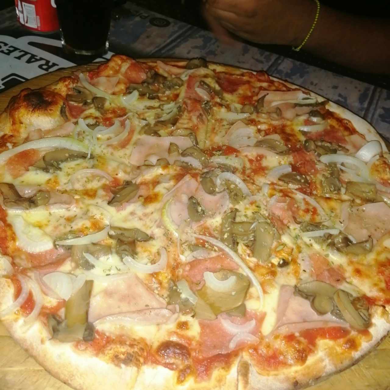 Pizza rústica Tamaño familiar