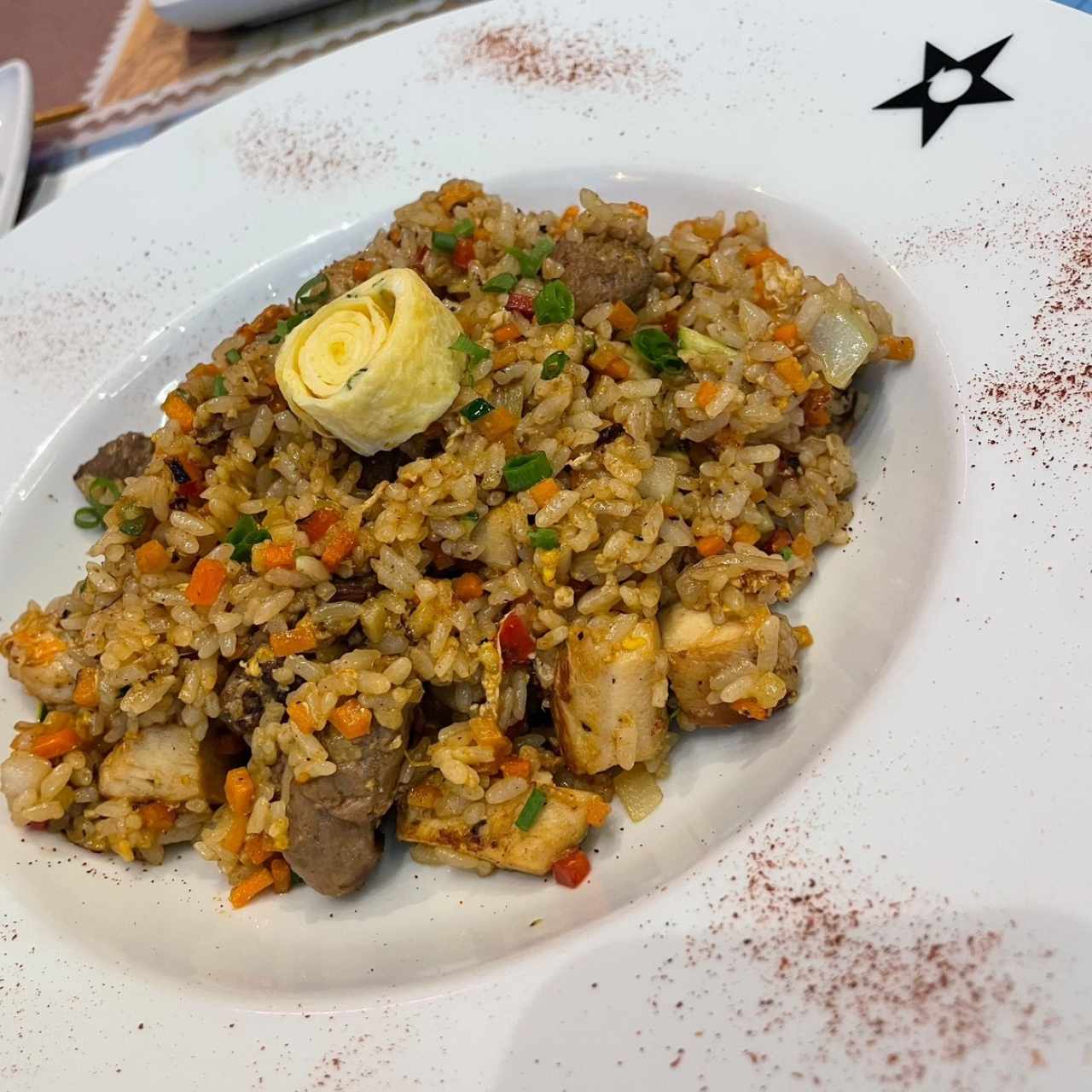 Arroces Imprescindibles - Yakimeshi Mixto
