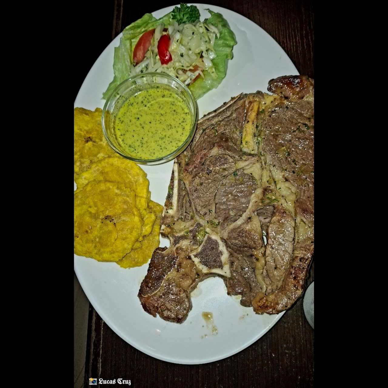 Filete de Res a la plancha con patacones. 