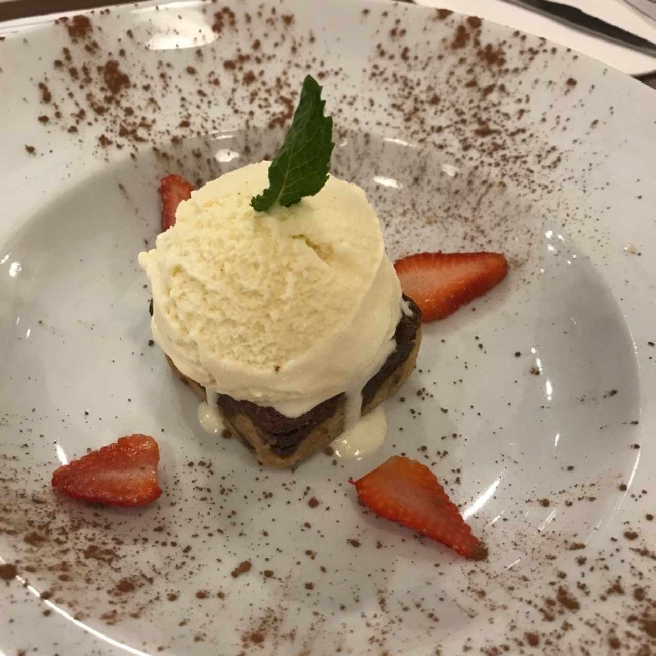brownie con helado