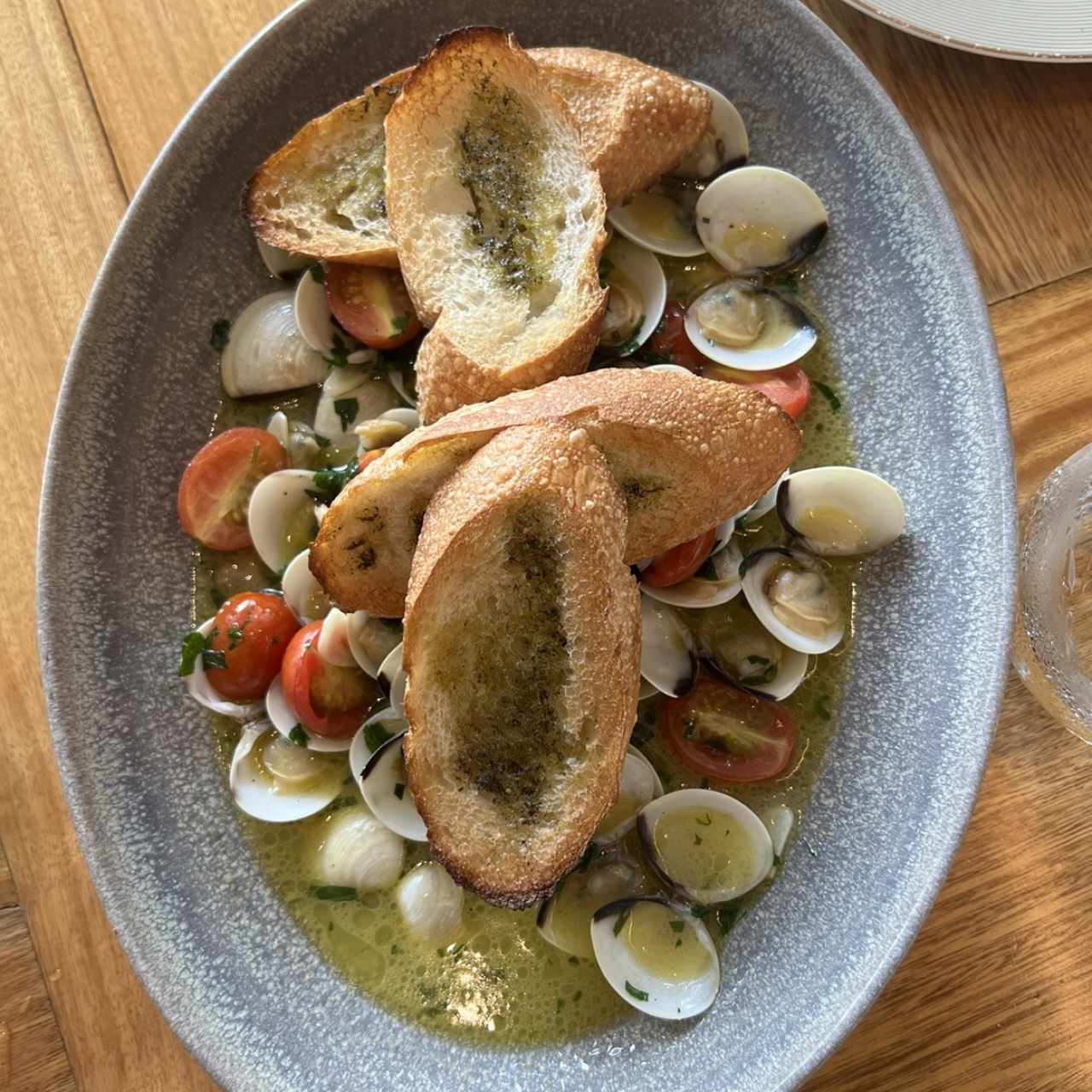 Vongole a la Pescatora