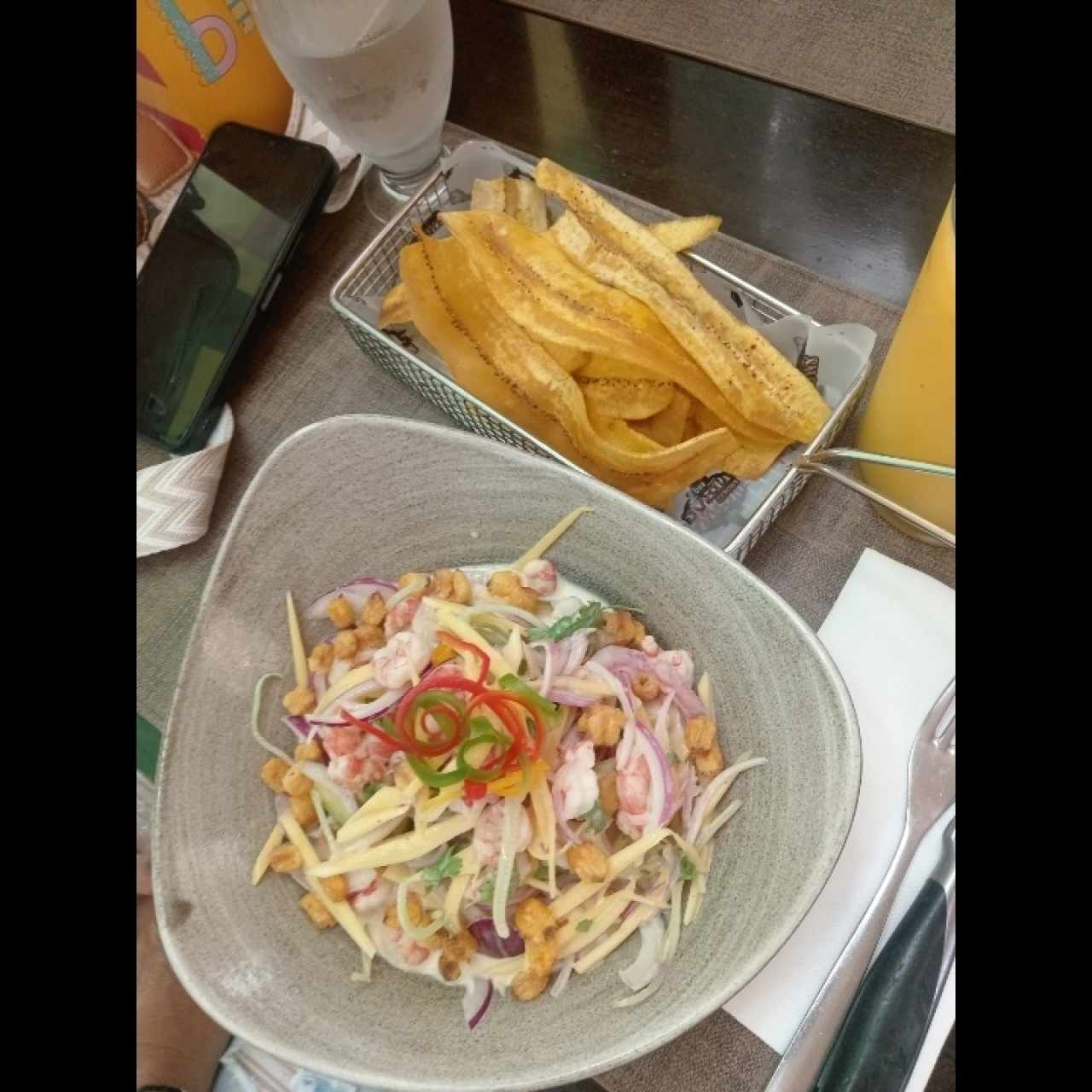 CEVICHE PERUANO FUSIÓN DE CAMARÓN