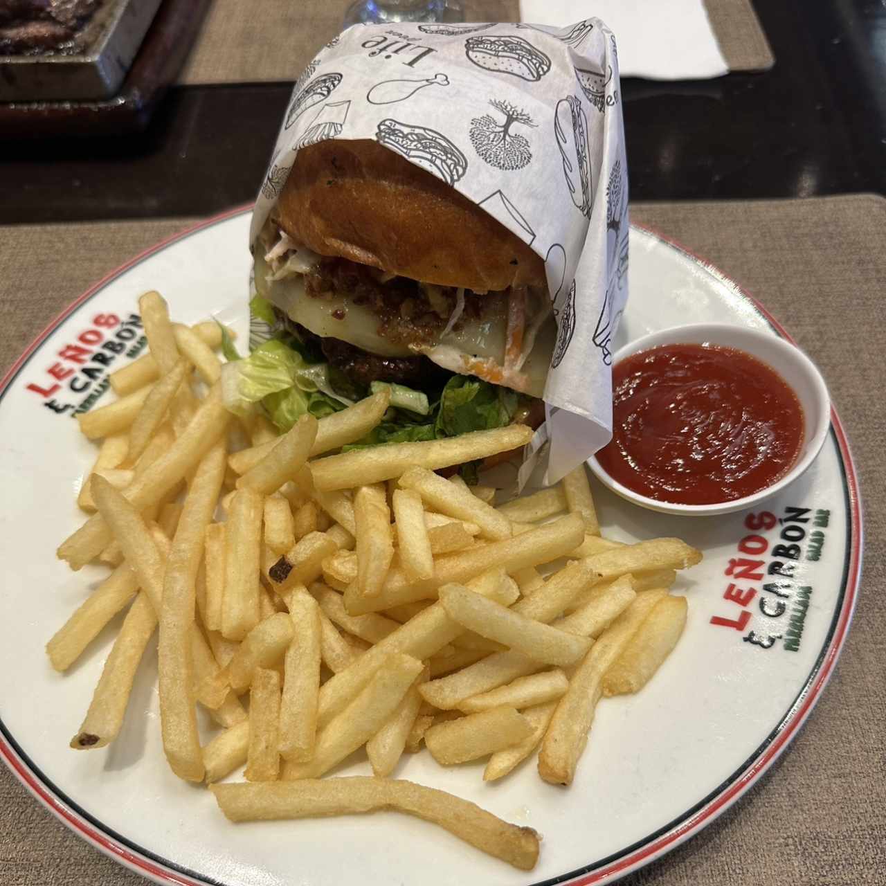 HAMBURGUESA LEÑOS & CARBÓN ANGUS USDA CHOICE