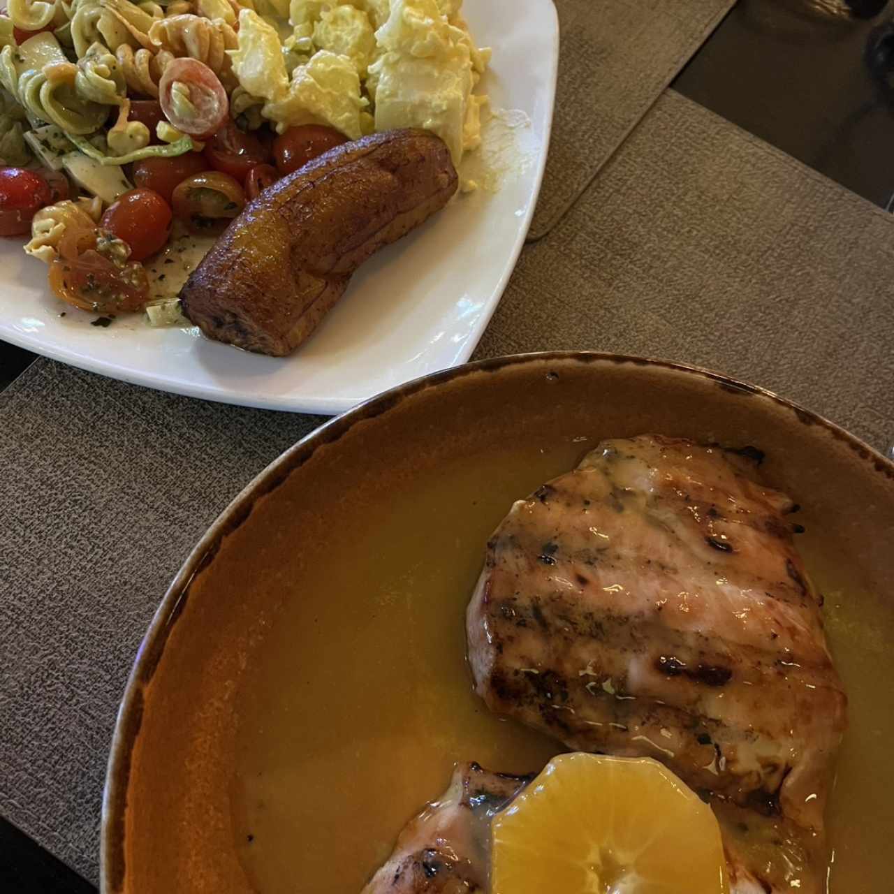 FILETE DE POLLO A LA NARANJA