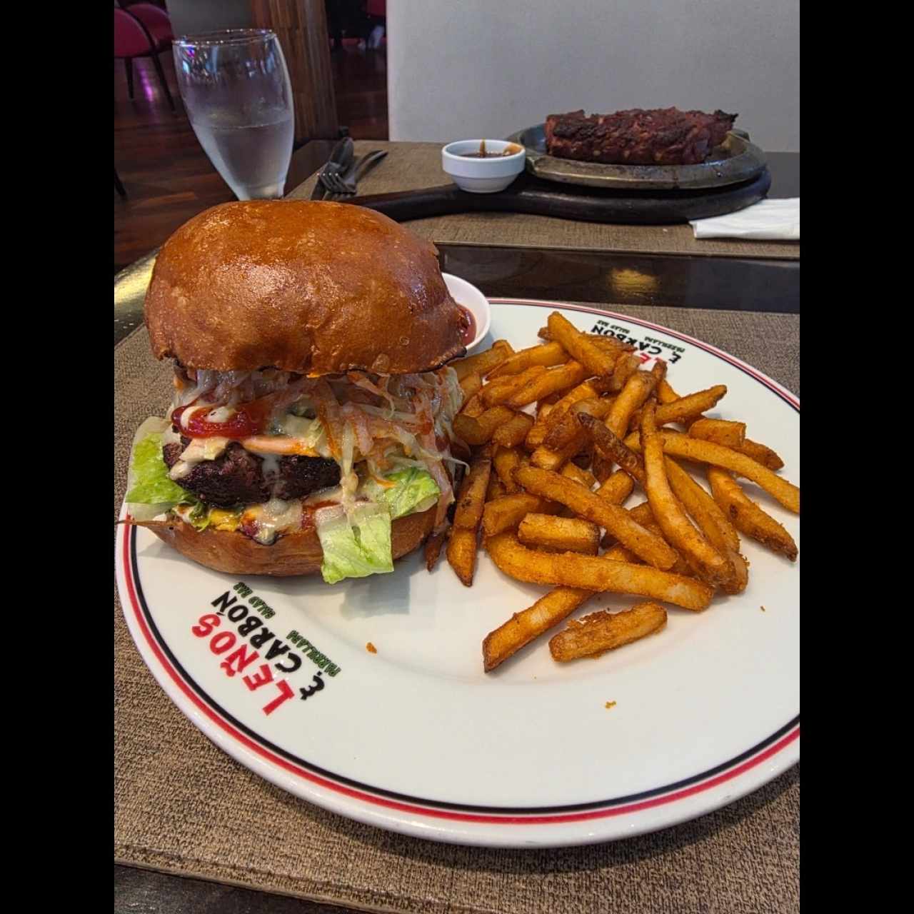 HAMBURGUESA LEÑOS & CARBÓN ANGUS USDA CHOICE