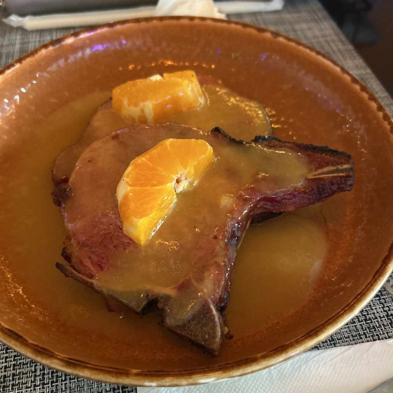 CHULETA DE CERDO AHUMADA (14 ONZ)