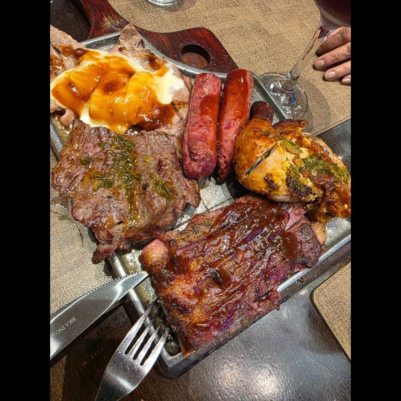ESPECIALIDADES - PARRILLADA ARGENTINA FUSIÓN