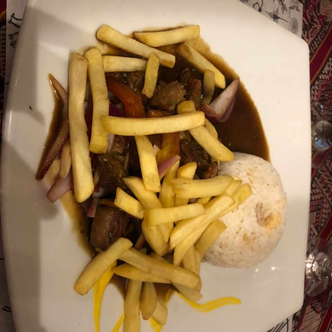 Lomito Saltado