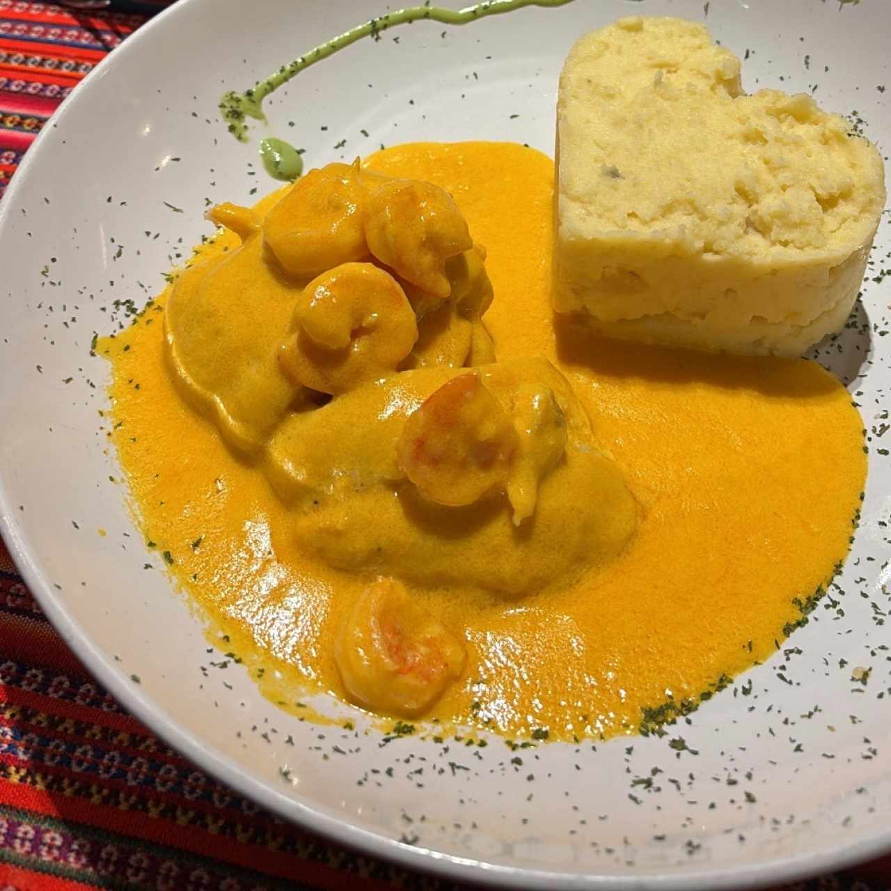 Corvina Rellena de Camarones
