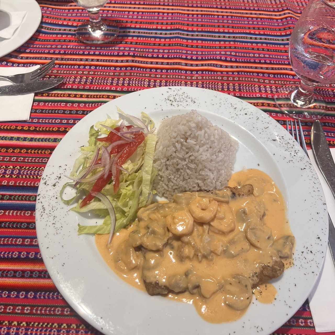 Corvina Rellena de Camarones