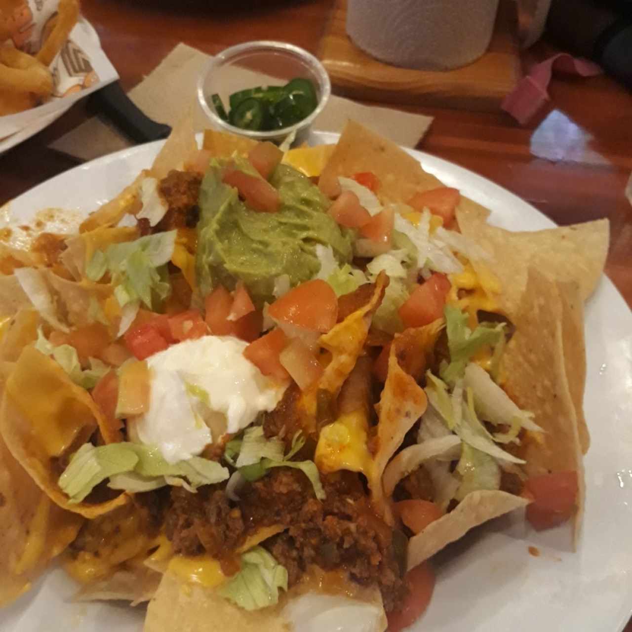 nachos con jalapeños aparte 