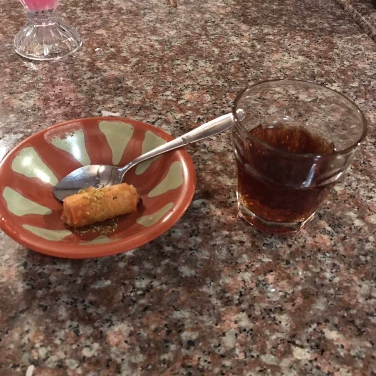Postre y Té libanes de cortesia 