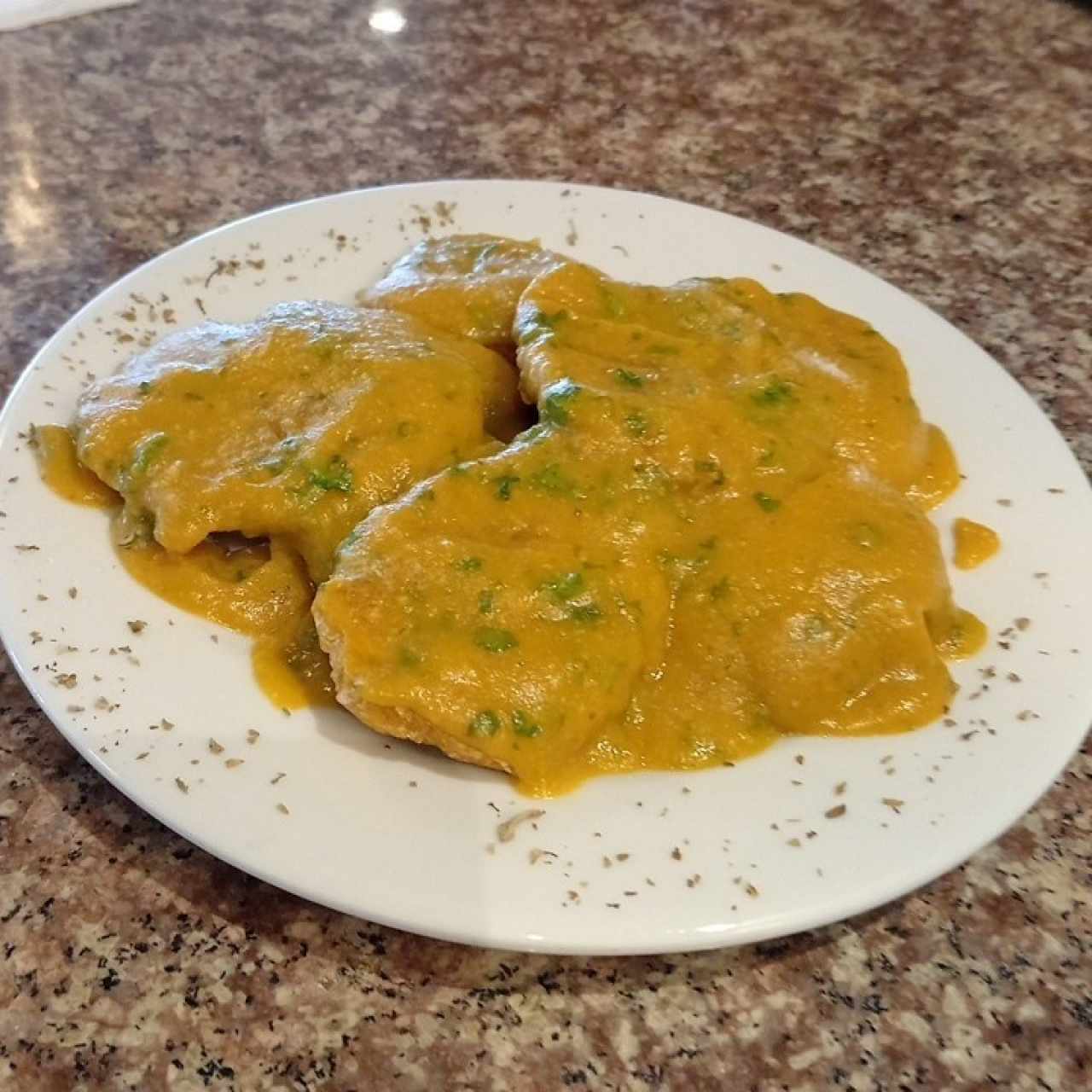Entradas Libanesas - Patacones al Ajillo