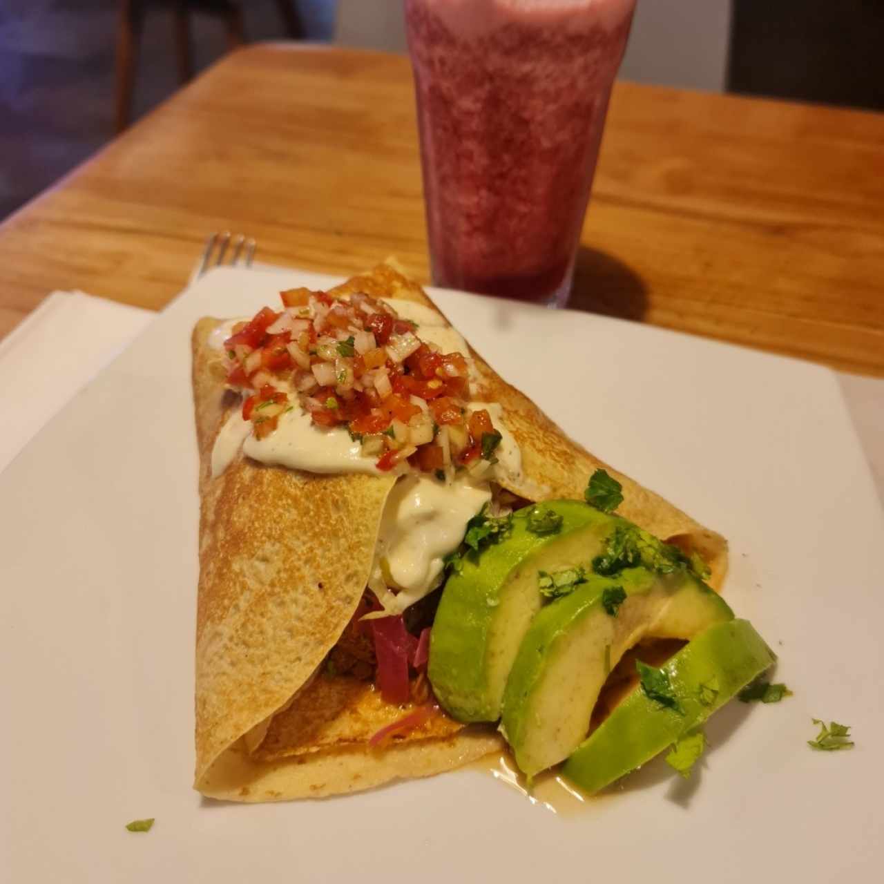 crepes con licuado de mora 