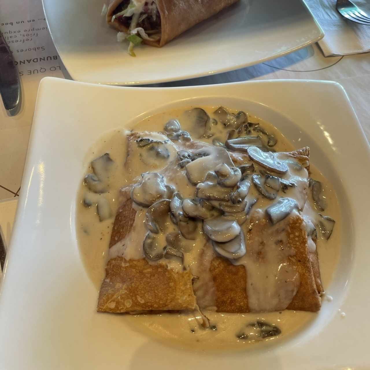 Pollo , Queso y Champiñones