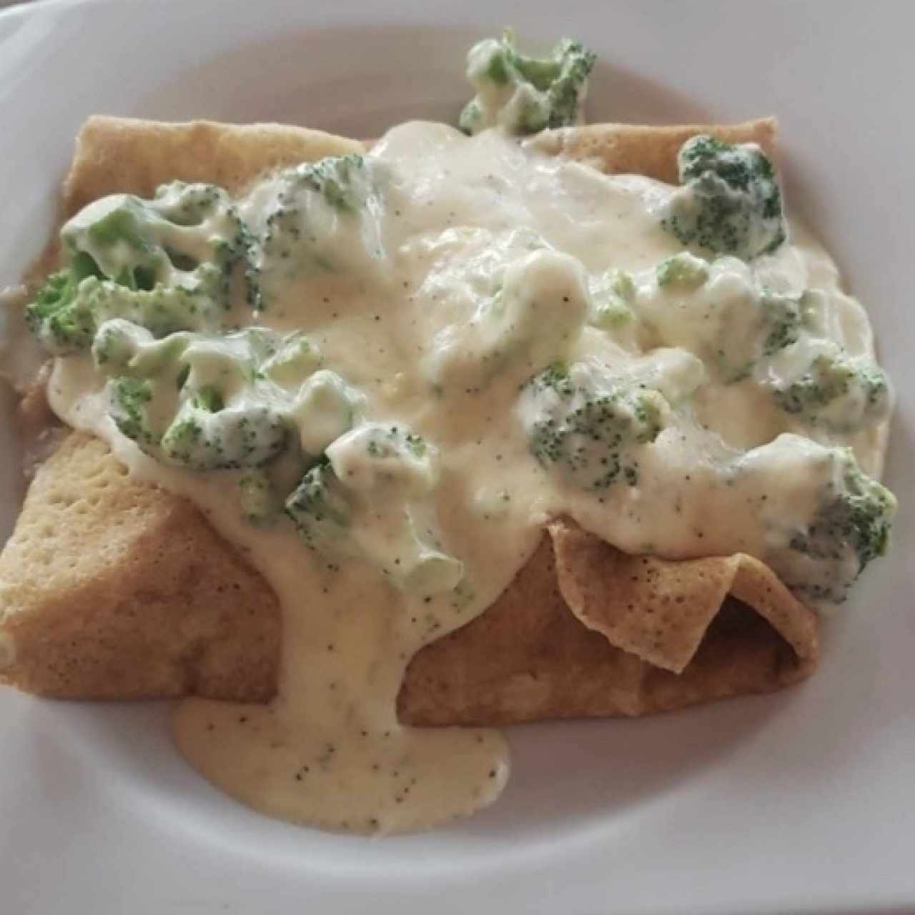 Creps de pollo y brocoli