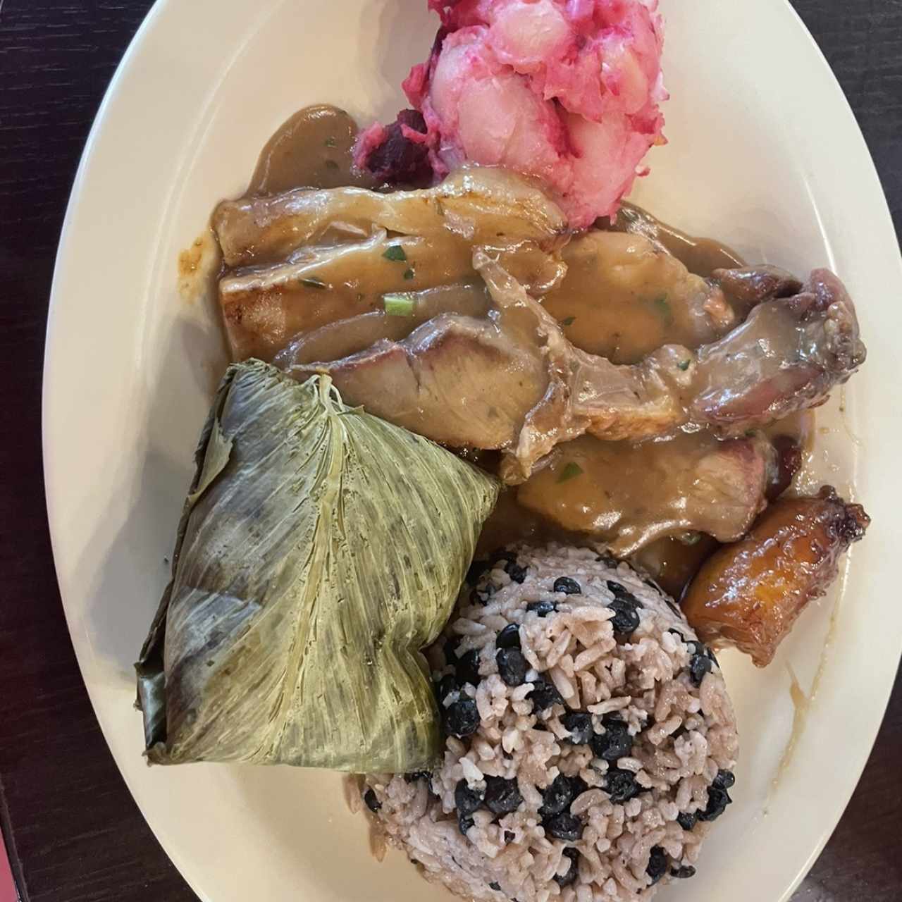 Menú navideño con pernil
