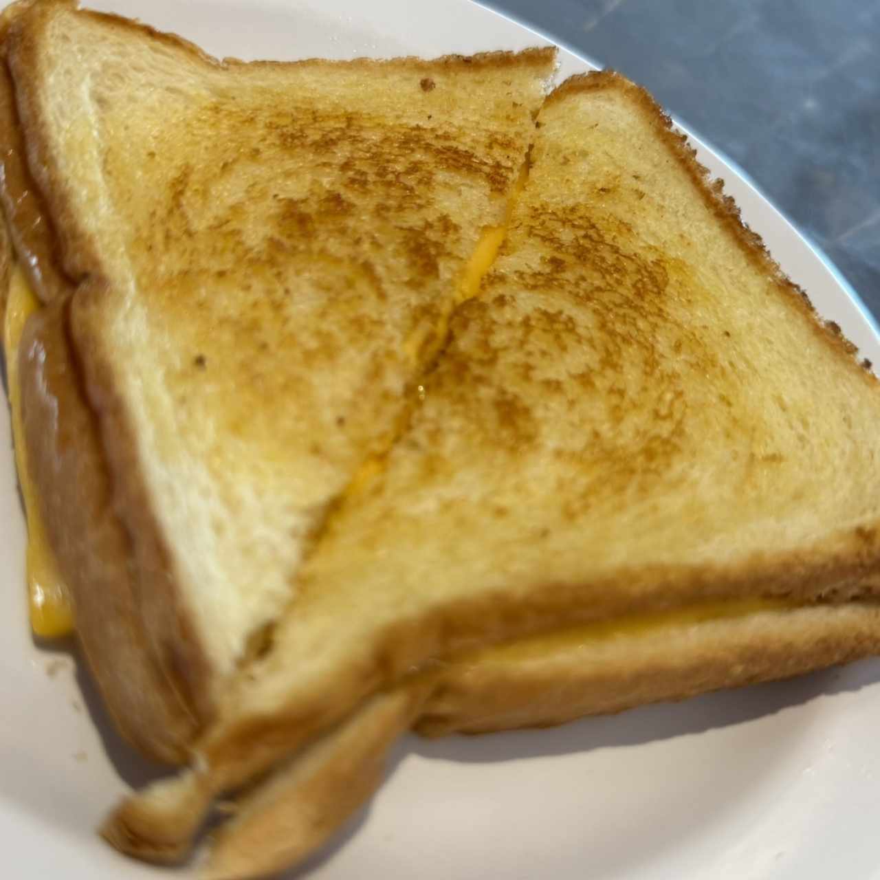 Emparedado Derretido de Queso