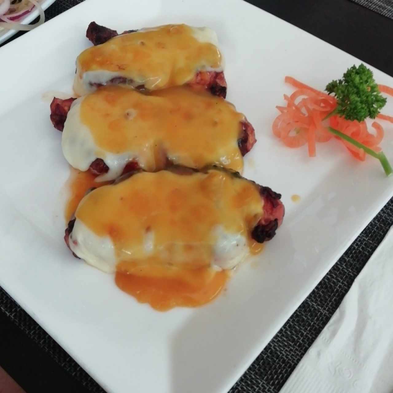Medallones de cerdo en Salsa naranja