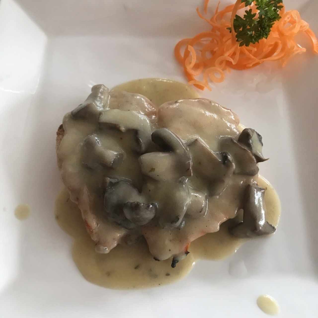 Pollo Hongos 