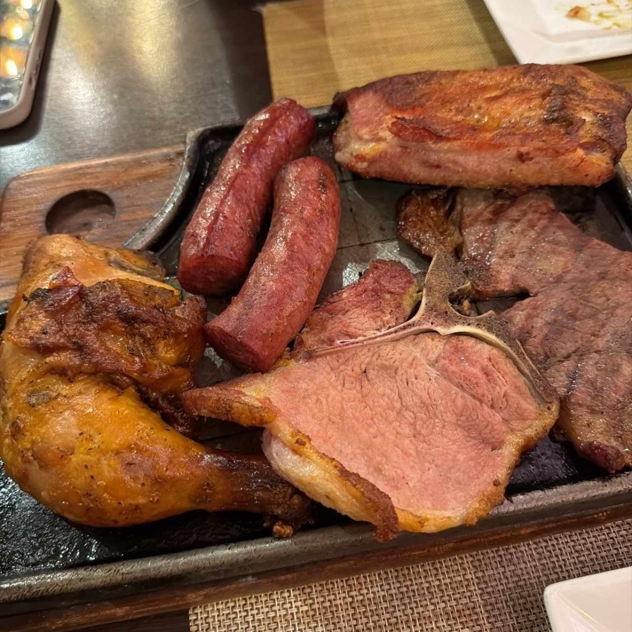 ESPECIALIDADES - PARRILLADA ARGENTINA FUSIÓN