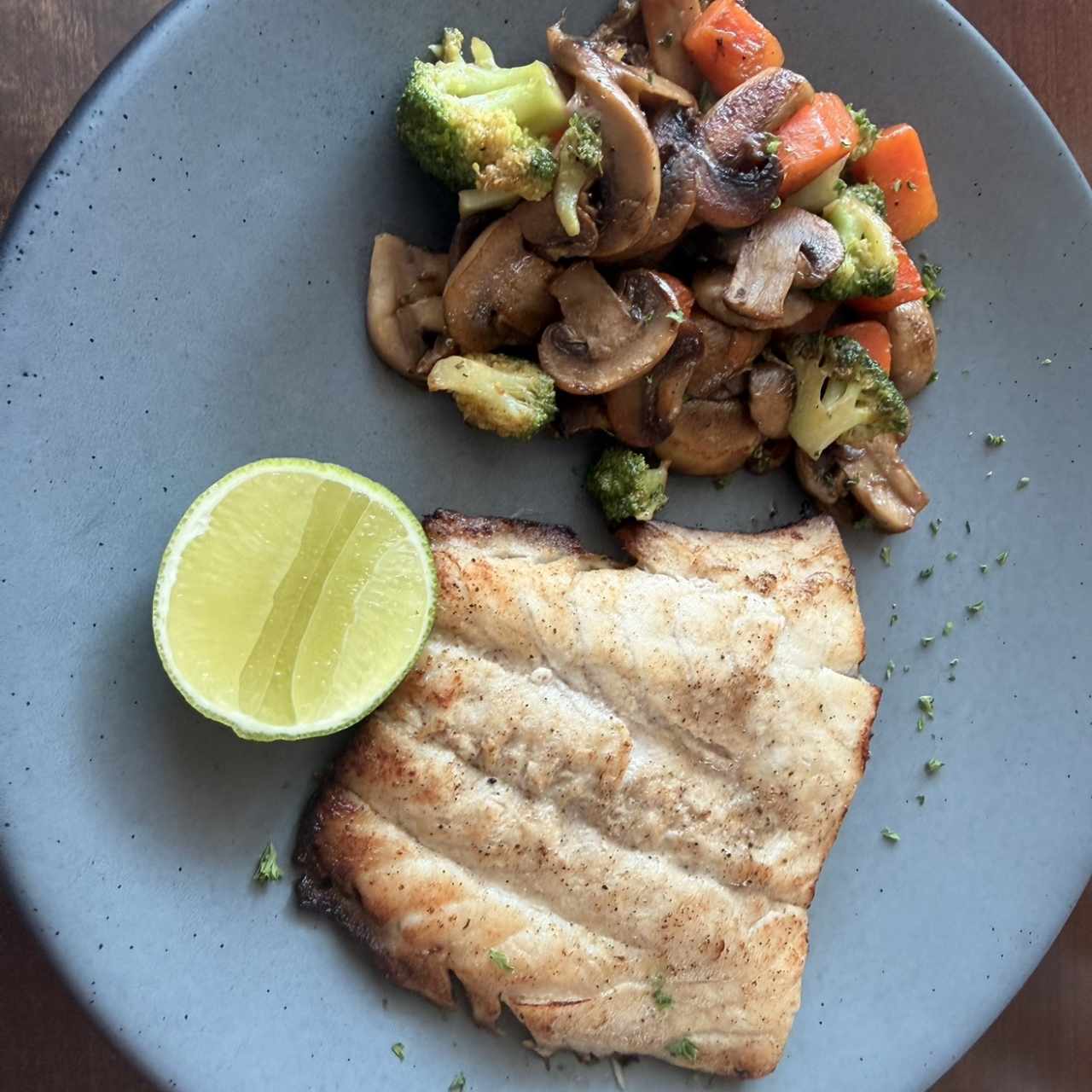 Corvina y Champiñones