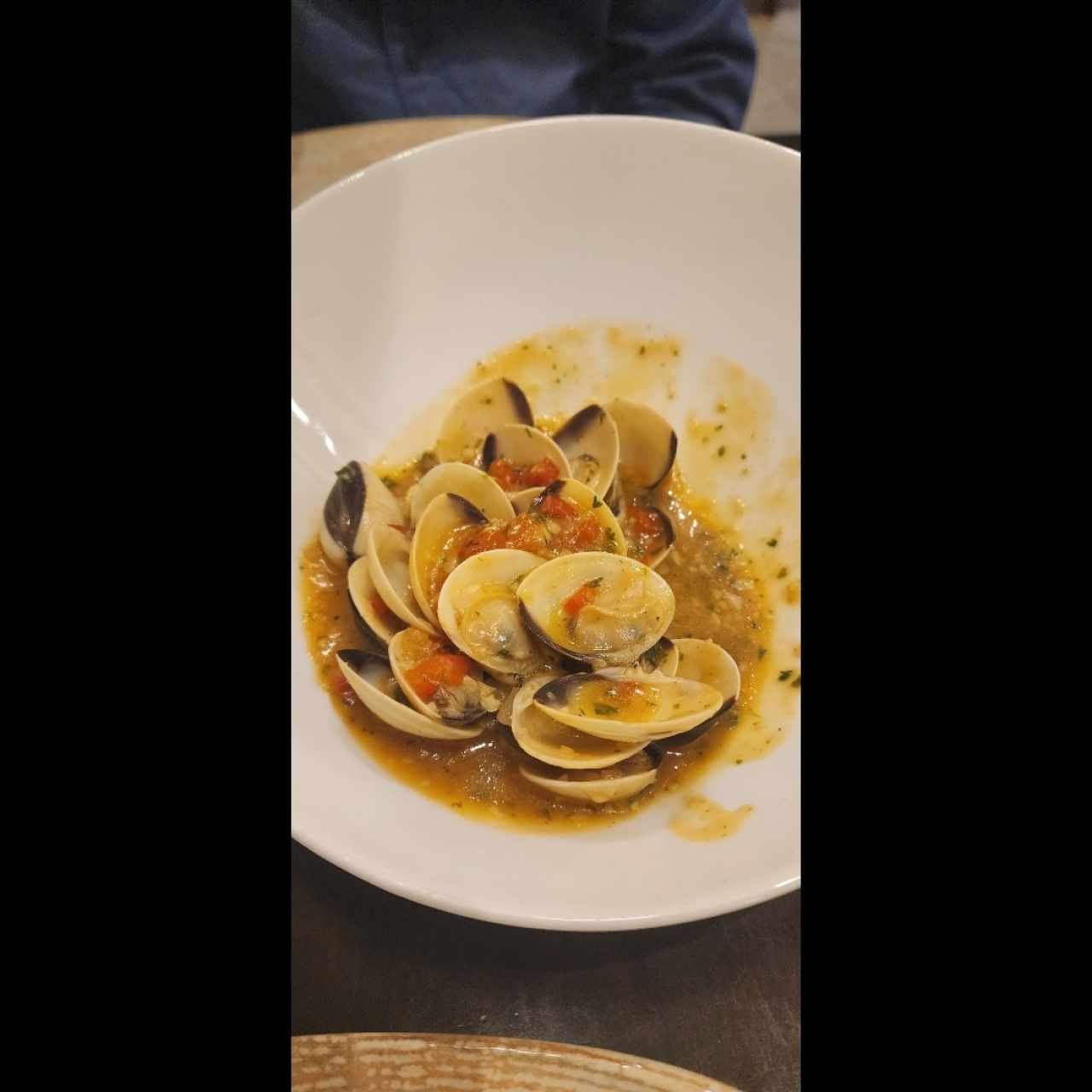 Antipasto - Almejas al Ajillo