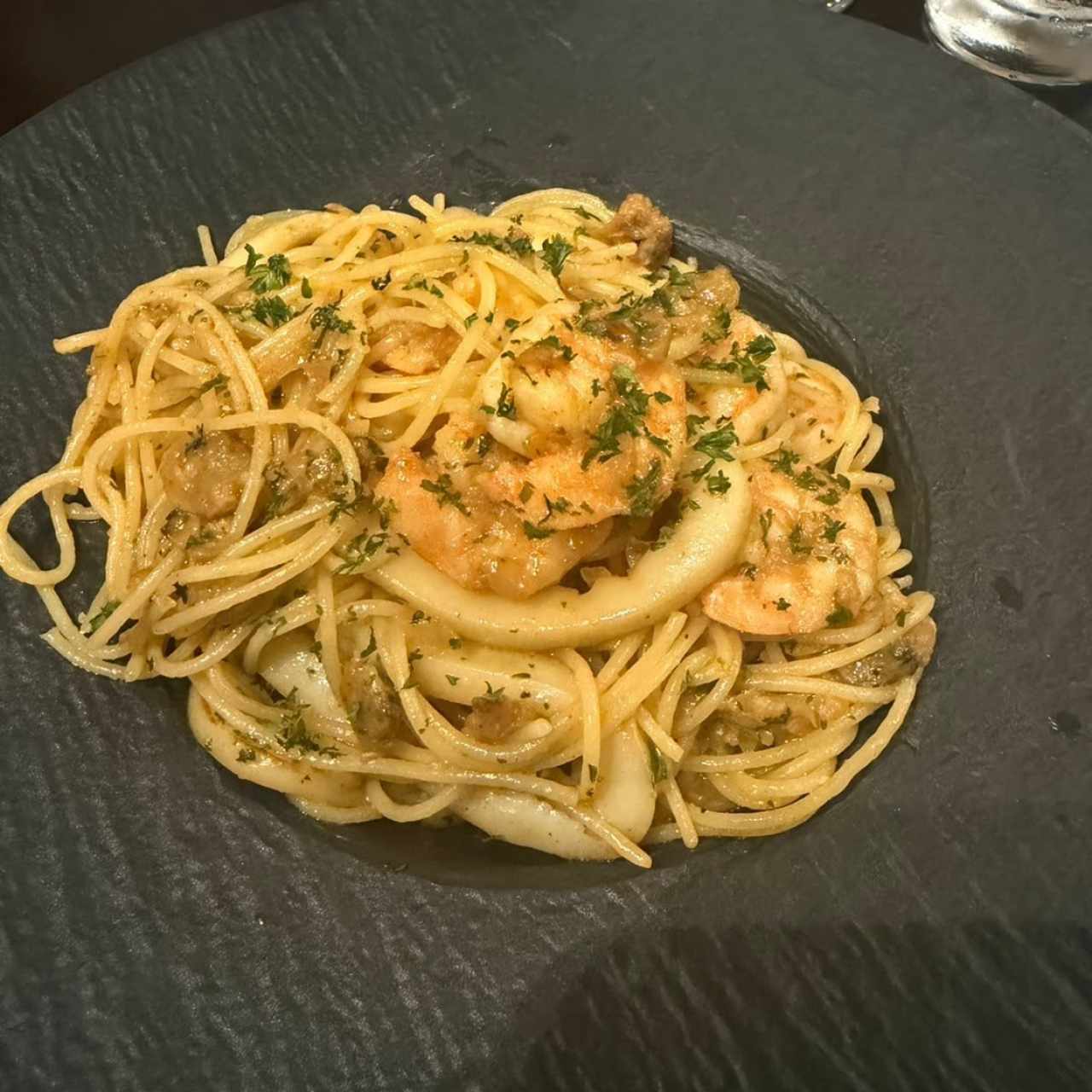 Spagueti con camarones 