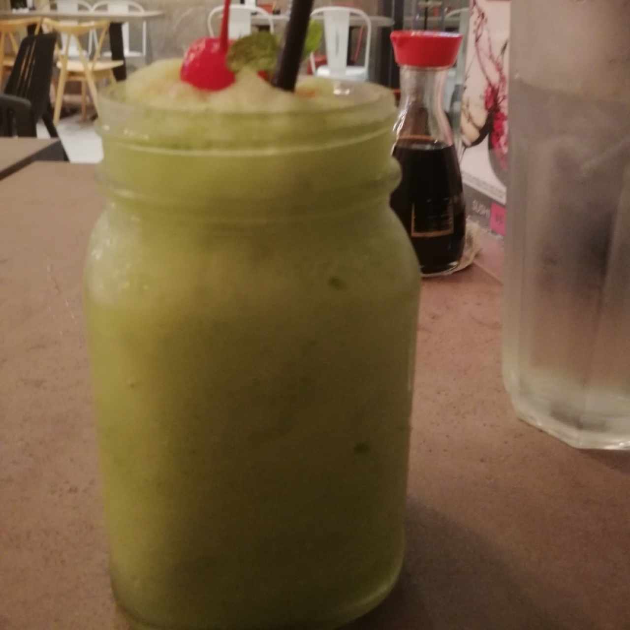 Limonada con yerbabuena
