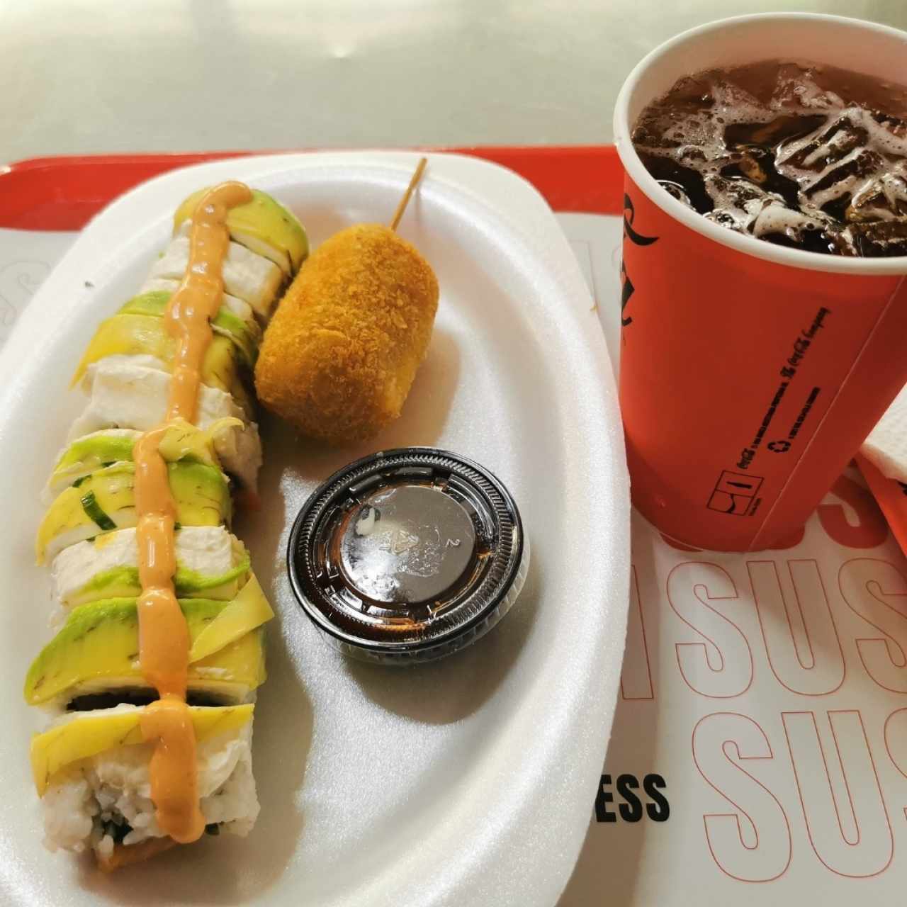 Sushi baby roll, brocheta de queso