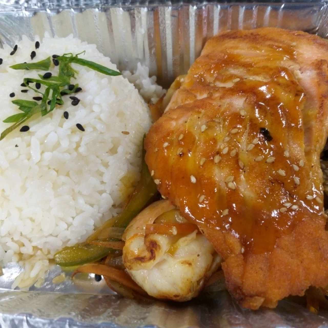salmón en salsa maracuya