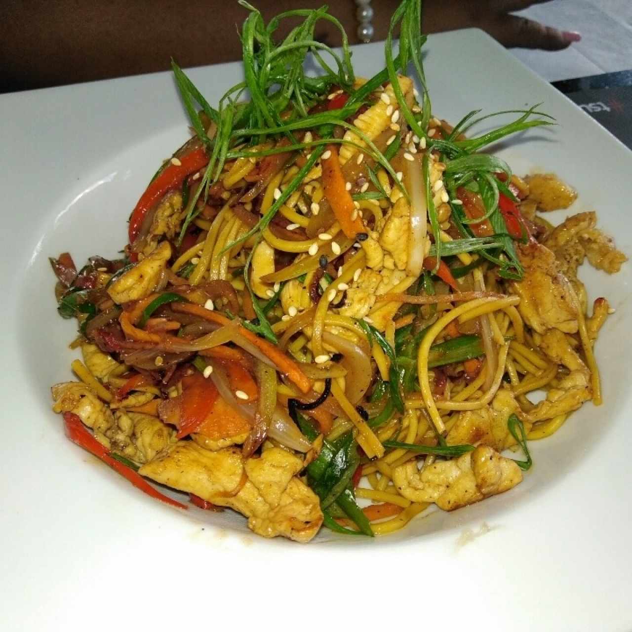 Yakimeshi de pollo