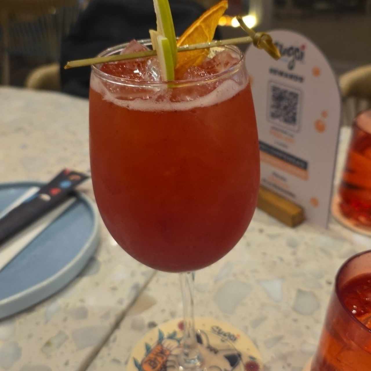Sangría frutos rojos
