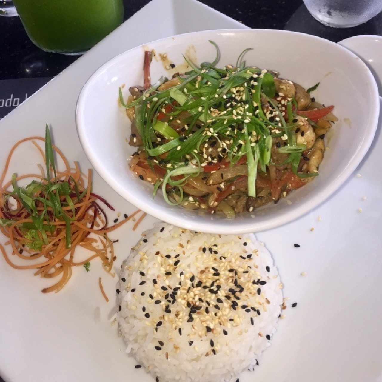 Pollo y filete en salsa de ostras