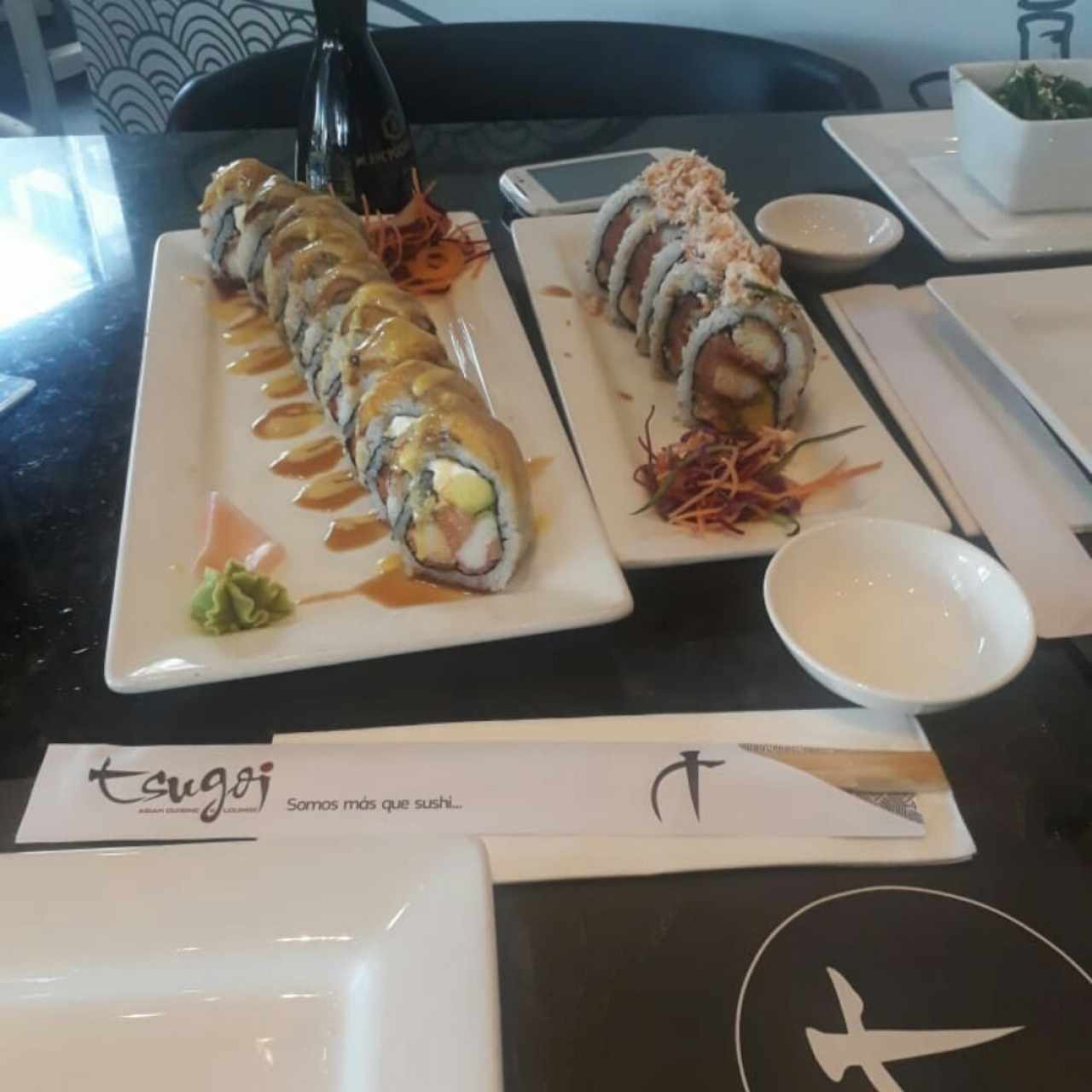 suschi en la lista en numero 11 y ensalada de wakame