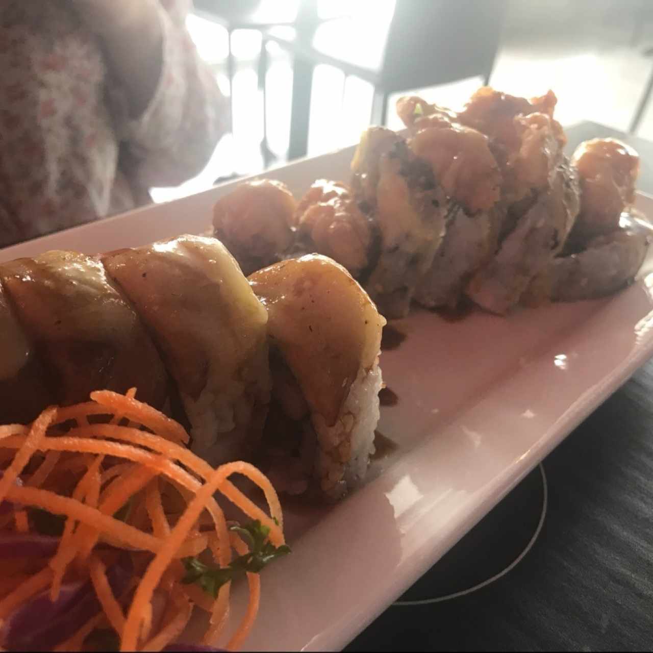 sushi tropical y Ebbi