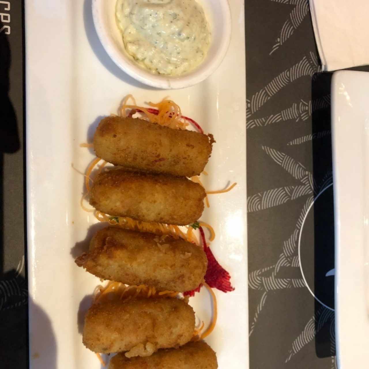 Entradas Calientes - Croqueta de cangrejo