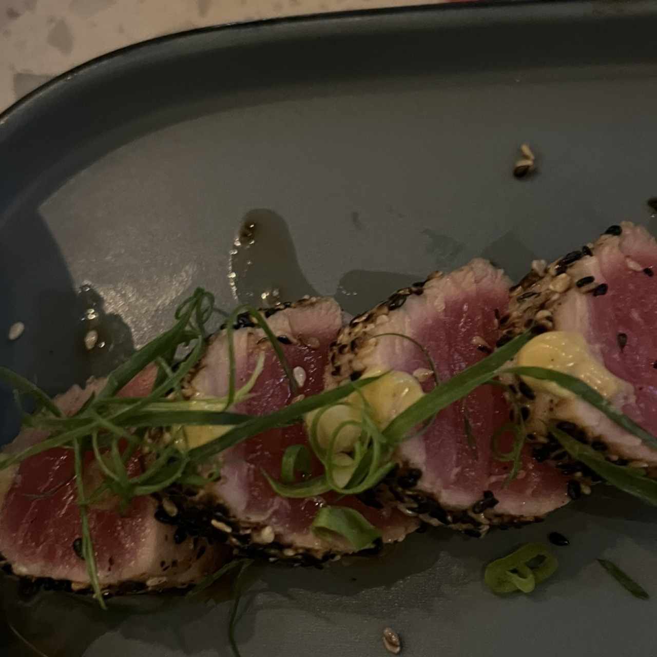 Entradas - Tuna Tataki