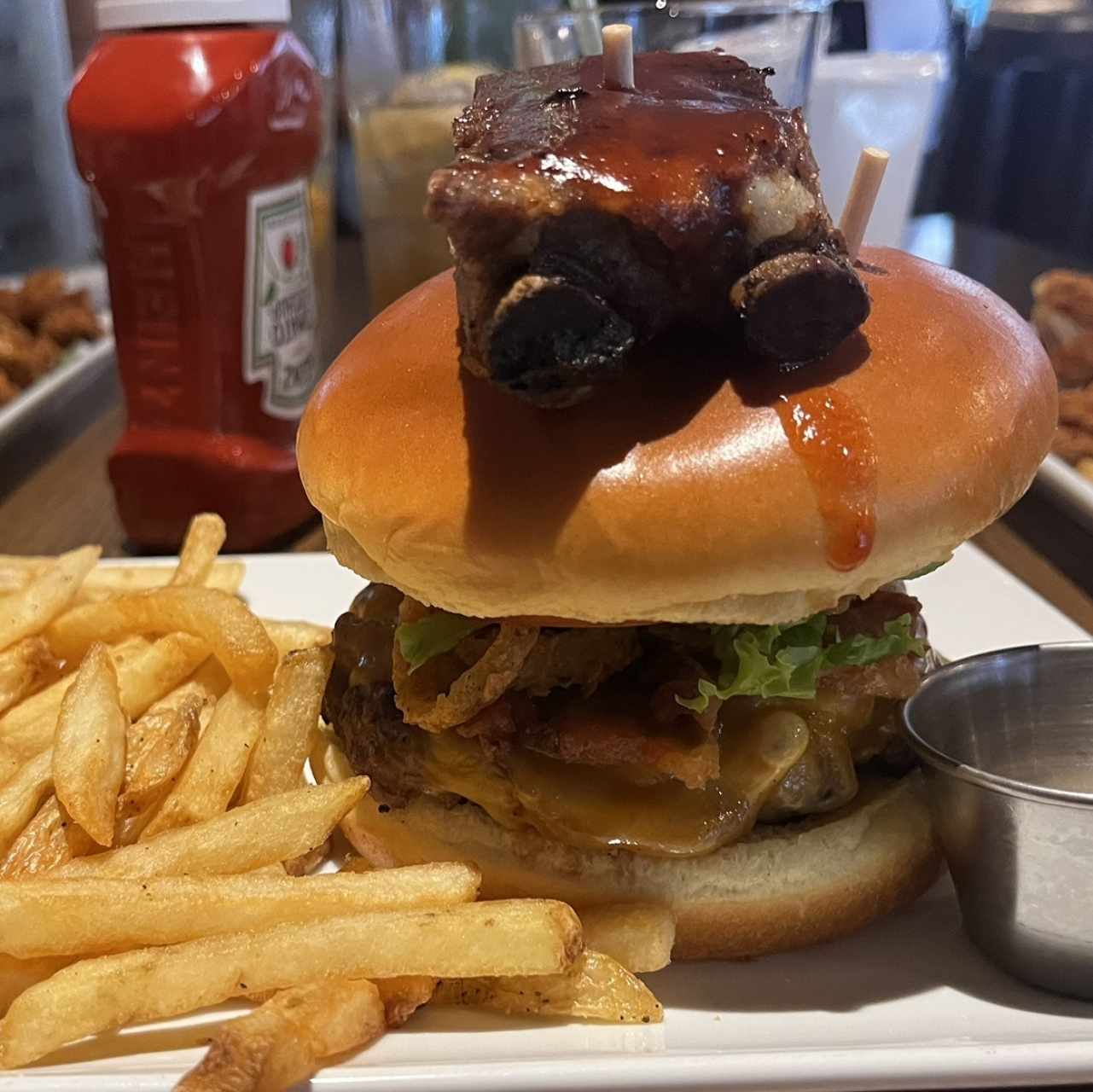 Dueling BBQ burguer
