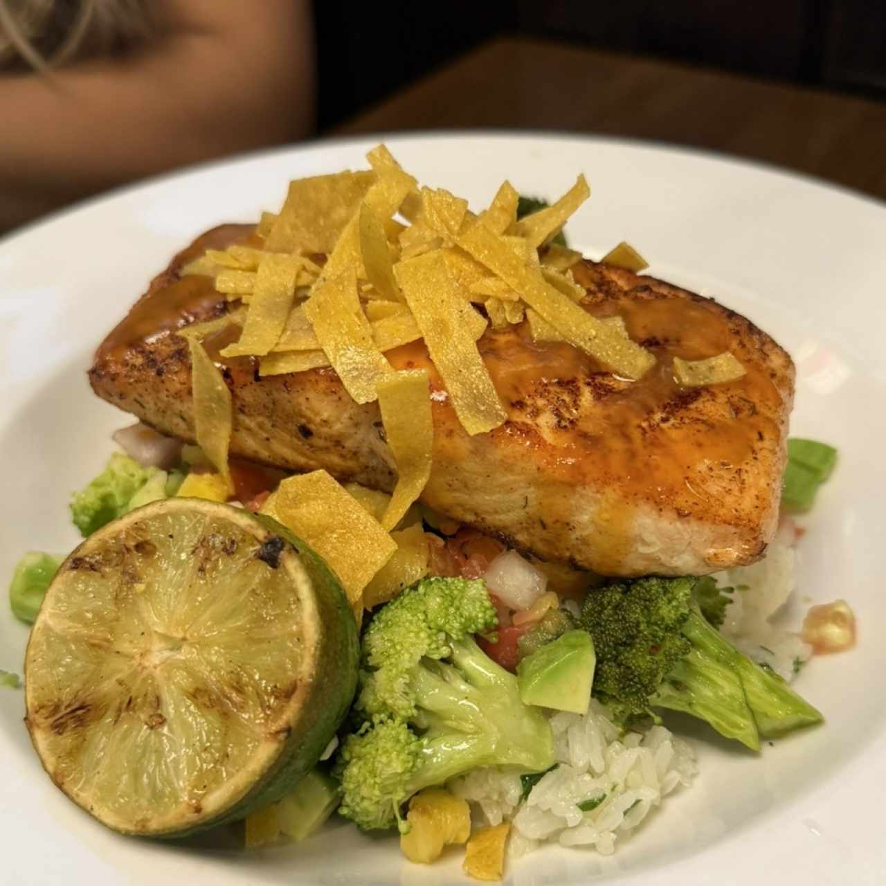 GRILLED SALMON MEXI BOWL
