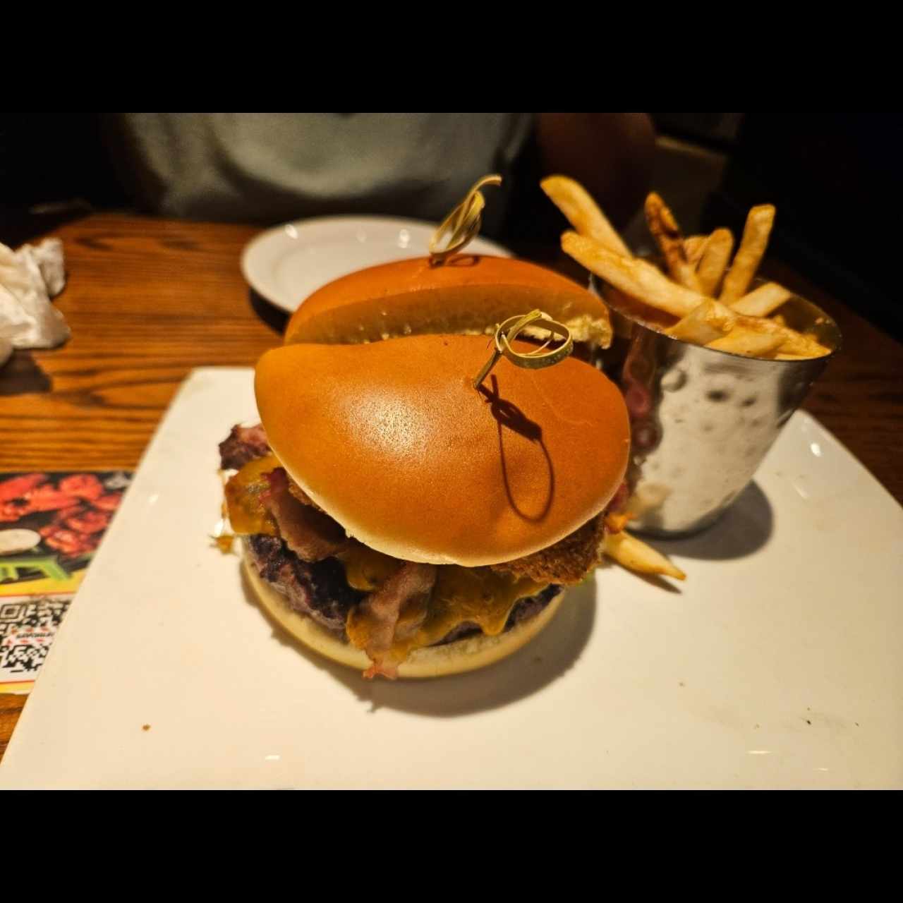 Burgers - CHEESY BACON CHEESEBURGER