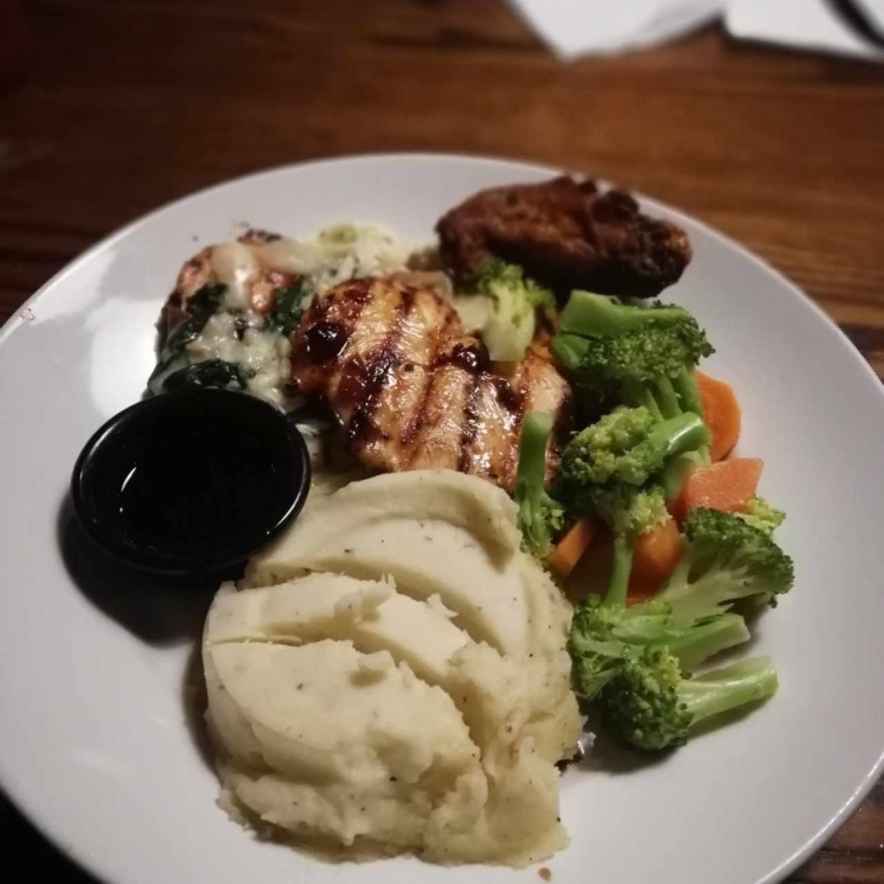 filete de pollo a la placha con salsa Jack Daniels