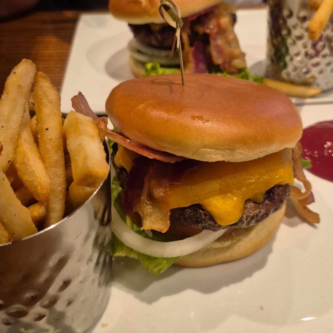 Burgers - BACON CHEESEBURGER
